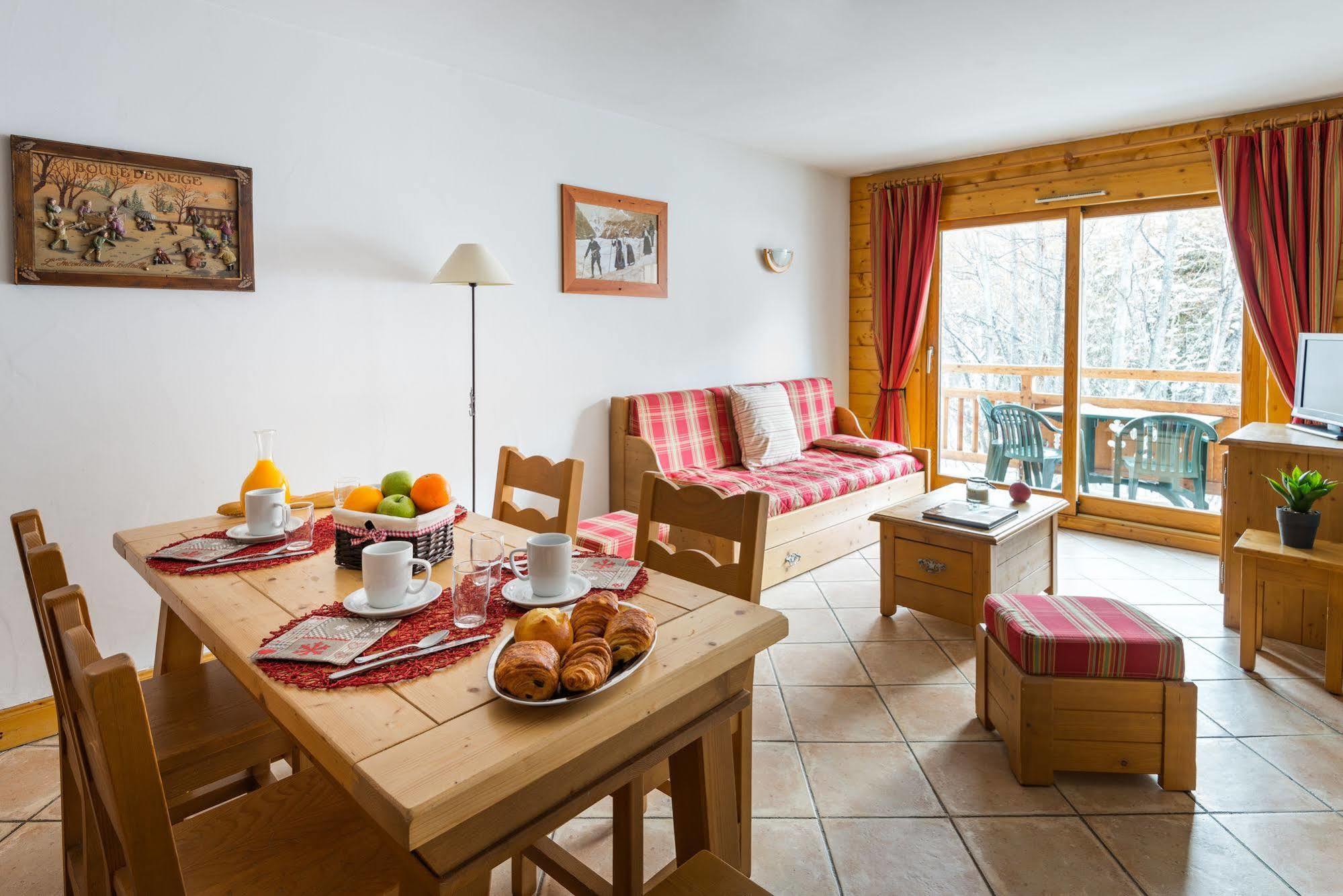 Lagrange Vacances Le Hameau Du Rocher Blanc Serre Chevalier Exteriér fotografie