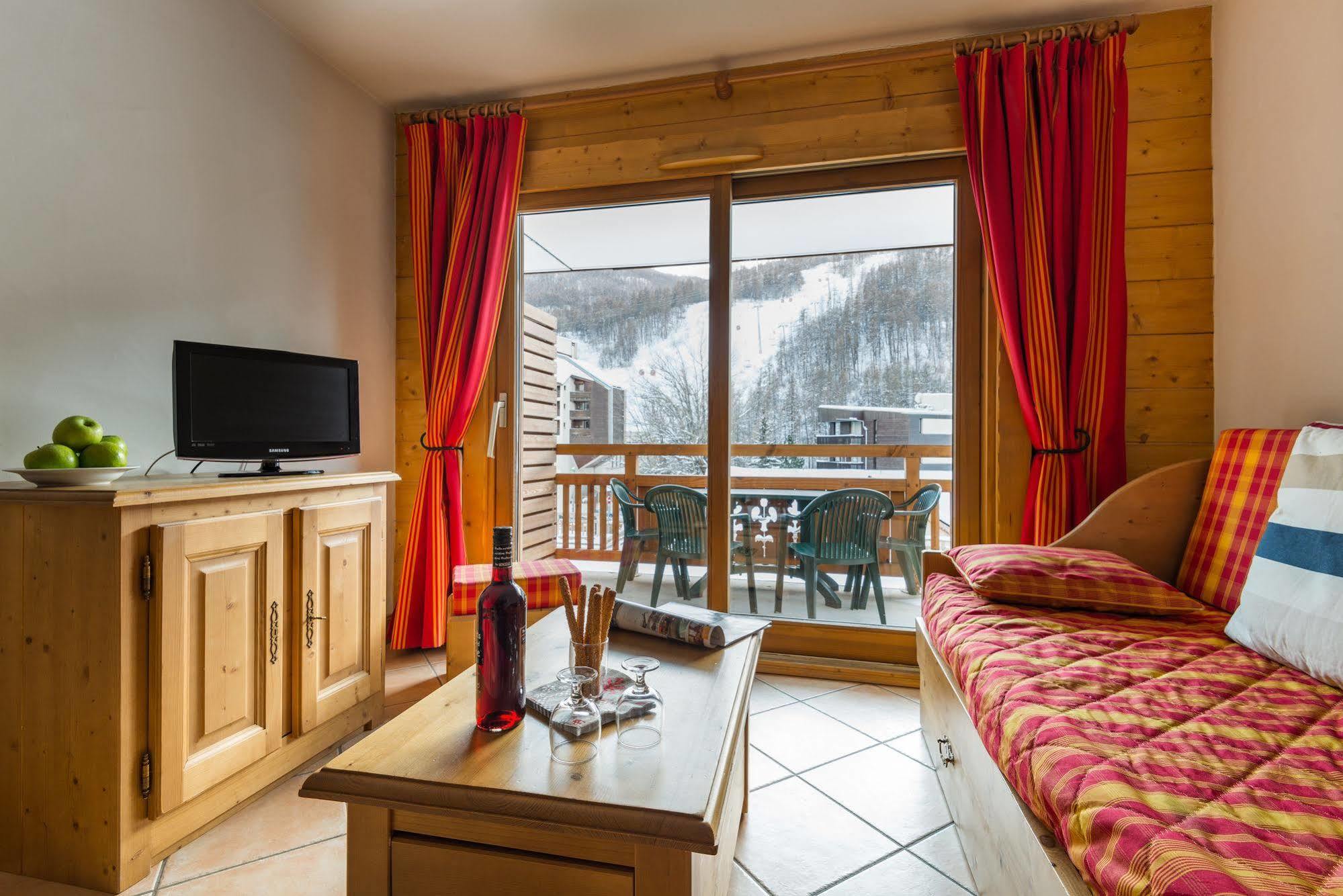 Lagrange Vacances Le Hameau Du Rocher Blanc Serre Chevalier Exteriér fotografie